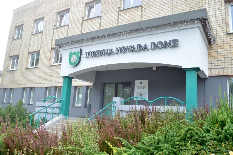 Tukuma varu zaudējušā koalīcija lēnām pārtop diskreditējošā opozīcijā Tukuma varu zaudējušā koalīcija lēnām pārtop diskreditējošā opozīcijā