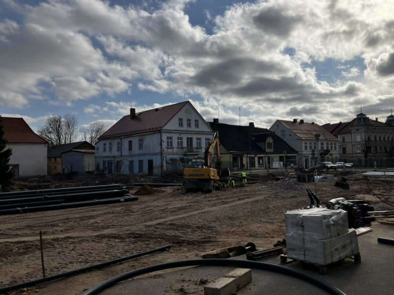 Atsākti Brīvības laukuma pārbūves darbi