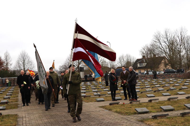 Lestenē piemin Otrajā pasaules karā kritušos latviešu leģionārus Lestenē piemin Otrajā pasaules karā kritušos latviešu leģionārus