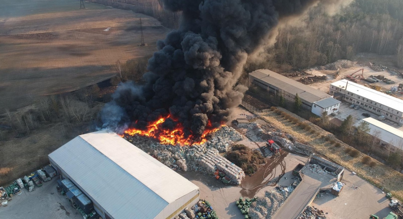 Atkritumu dzēšanai Tukumā iztērēti ap 1300 kubikmetri ūdens | Visticamāk ierosinās kriminālprocesu Atkritumu dzēšanai Tukumā iztērēti ap 1300 kubikmetri ūdens | Visticamāk ierosinās kriminālprocesu