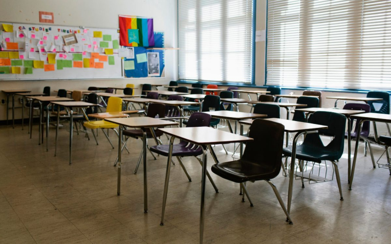 Pēc svētkiem 12. klases skolēni visā Latvijā divreiz nedēļā varēs mācīties klātienē