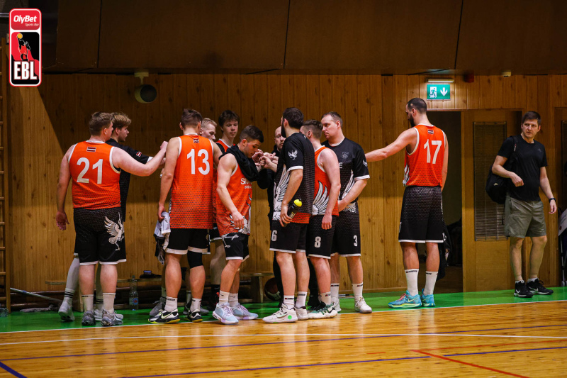 "Brīvsolis" basketbolisti uzvar izšķirošo spēli un iekļūst EBL pusfinālā