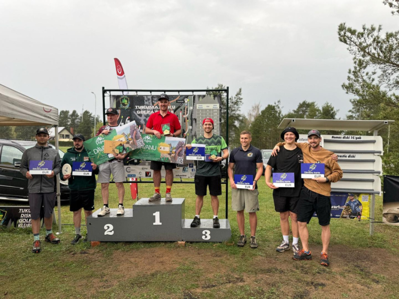 Tukumā aizvadīts Latvijas kausa 1.posms amatieriem disku golfā