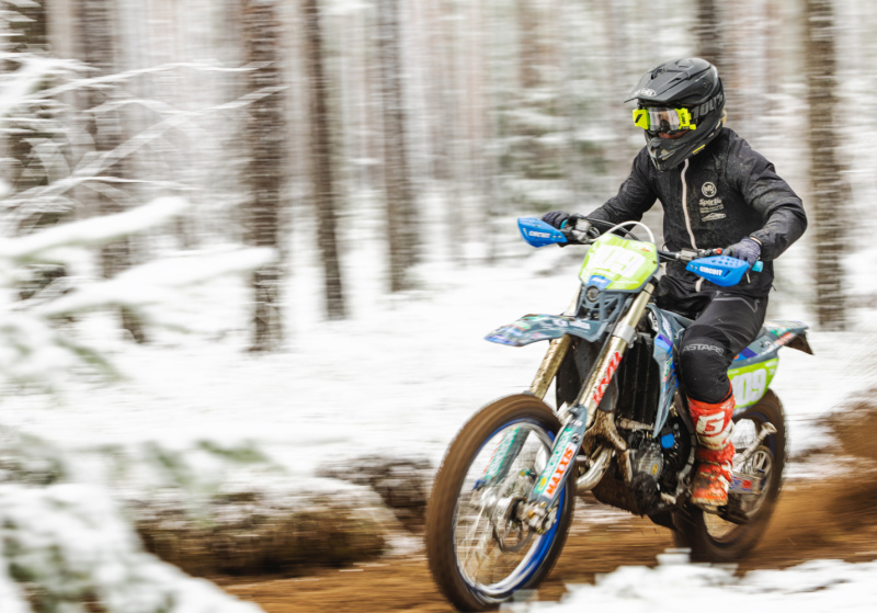 Ķesterciemā aizvadīts Latvijas čempionāta enduro 1.posms