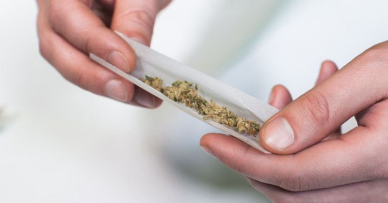 Narkotiku reids skolās Tukumā: divi pusaudži alkohola reibumā, sešiem konstatē aizdomas par narkotiku lietošanu