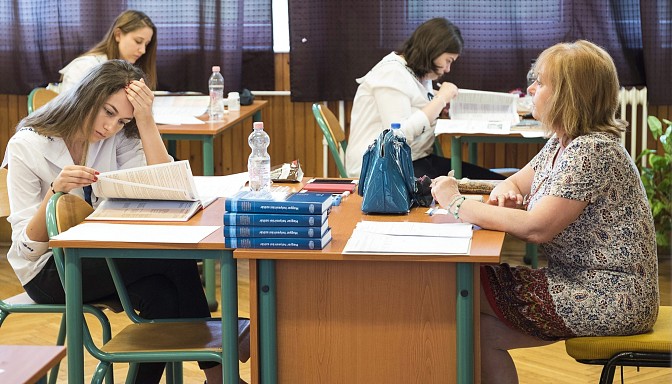 9. klašu beidzējiem eksāmenu nebūs; 12. klašu audzēkņiem – mazāks pārbaudījumu skaits
