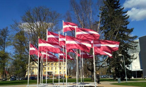 Svētku brīvdiena būs saulaina un silta; nākamnedēļ – salnas