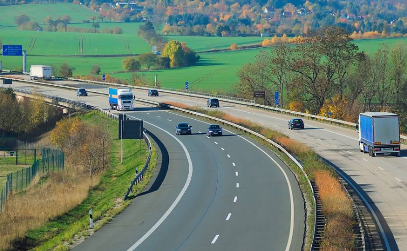 Līdz 2040.gadam 1020 kilometrus valsts galveno autoceļu plāno pārbūvēt par četrjoslu ātrgaitas ceļiem