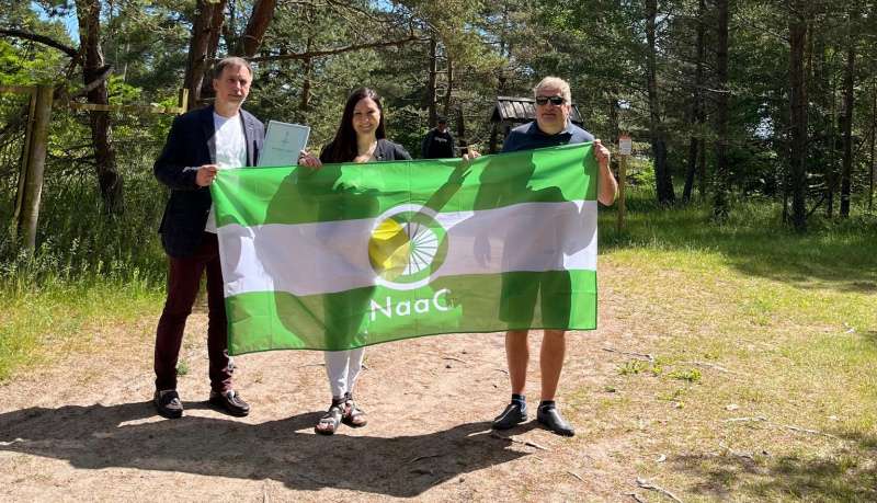 Ķesterciema pludmalei piešķirts "NaaC" karogs