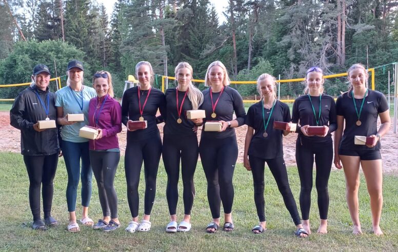 Irlavā aizvadīts 3:3 pludmales volejbola turnīrs