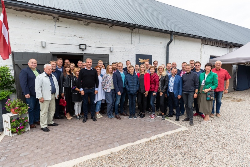 Uzņēmēju biznesa saiets Tukumā pulcē kuplu skaitu dalībnieku