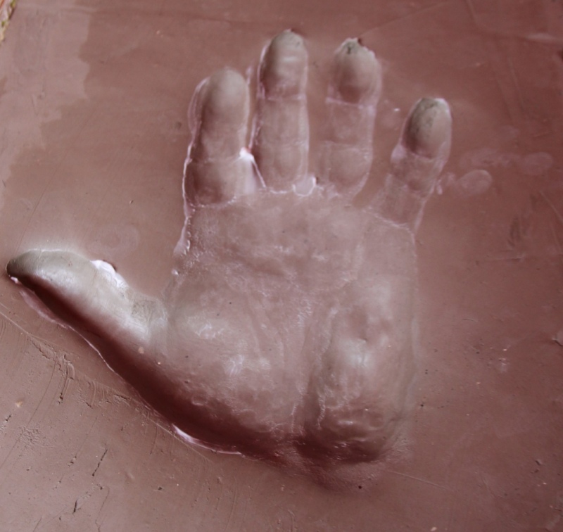 Irlavā notiks vides objekta "Latvijas virsdiriģentu roku nospiedumi" atklāšana