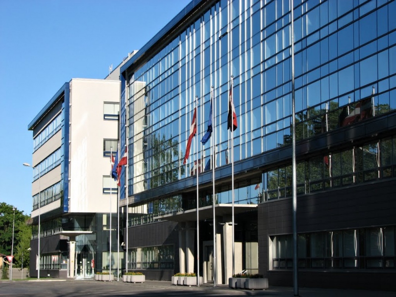 Tapis likumprojekts par iespēju pašvaldībām finansiāli atbalstīt iekšlietu dienestus Tapis likumprojekts par iespēju pašvaldībām finansiāli atbalstīt iekšlietu dienestus