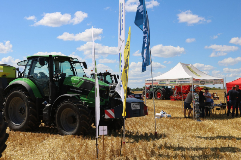 Jaunpilī aizvadīta "Jožu" saimniecības lauku diena