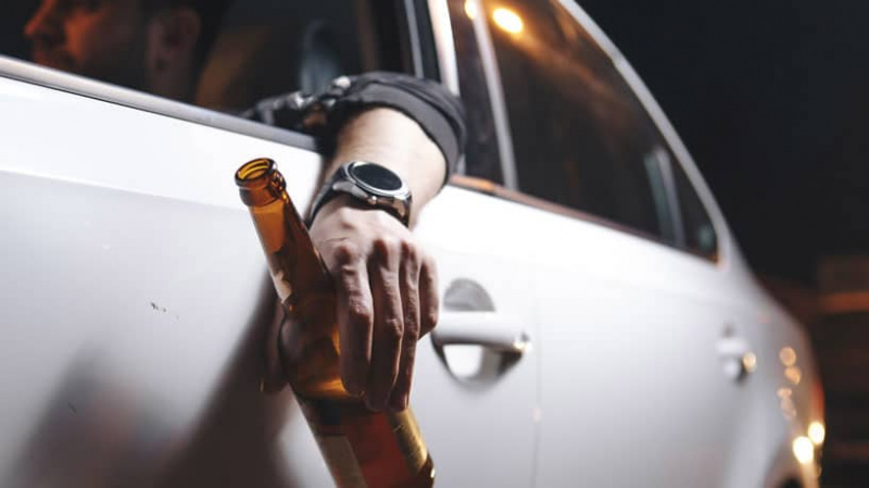 Nedēļas nogalē Zemgalē alkohola reibumā pie stūres sēdušies 9 autovadītāji Nedēļas nogalē Zemgalē alkohola reibumā pie stūres sēdušies 9 autovadītāji