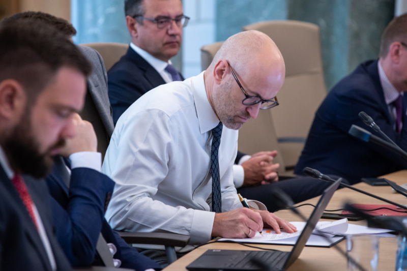 Kad naudas "apgūšanas" mašīna iedarbināta, tad to ir grūti apturēt Kad naudas "apgūšanas" mašīna iedarbināta, tad to ir grūti apturēt