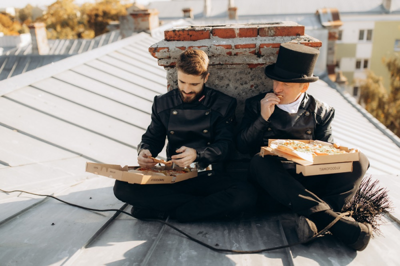 Aptauja: katrs trešais Latvijas iedzīvotājs ēd picu ik mēnesi