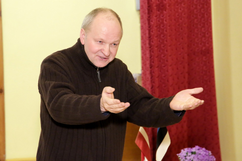 Tukumniekam Arnim Šablovskim piešķir Triju Zvaigžņu ordeni Tukumniekam Arnim Šablovskim piešķir Triju Zvaigžņu ordeni