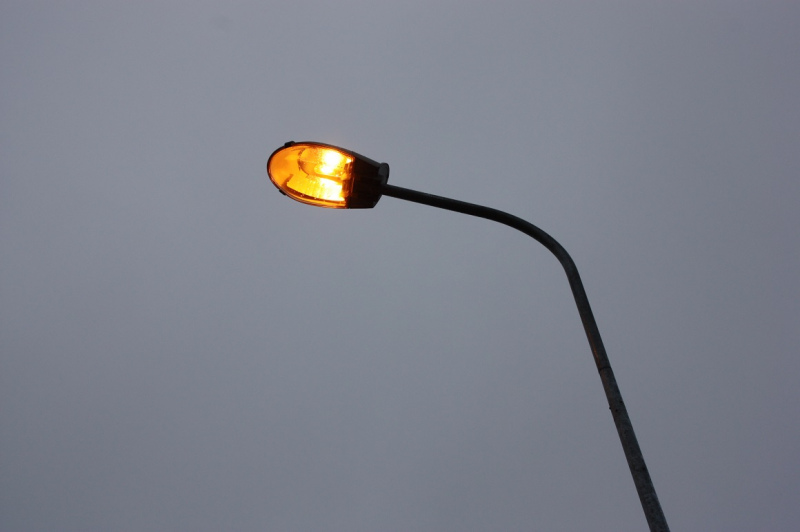 Tumes pagastā sašautas laternas; vainīgie noskaidroti