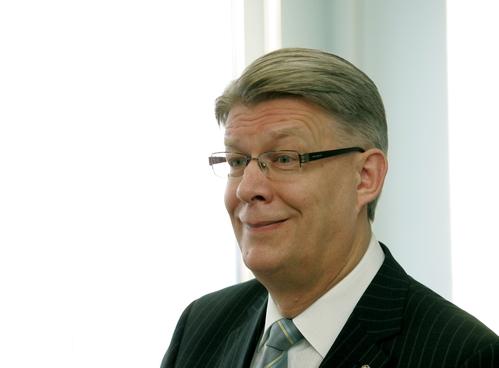 Zatlers: Esmu pesimists. Karš būs Zatlers: Esmu pesimists. Karš būs